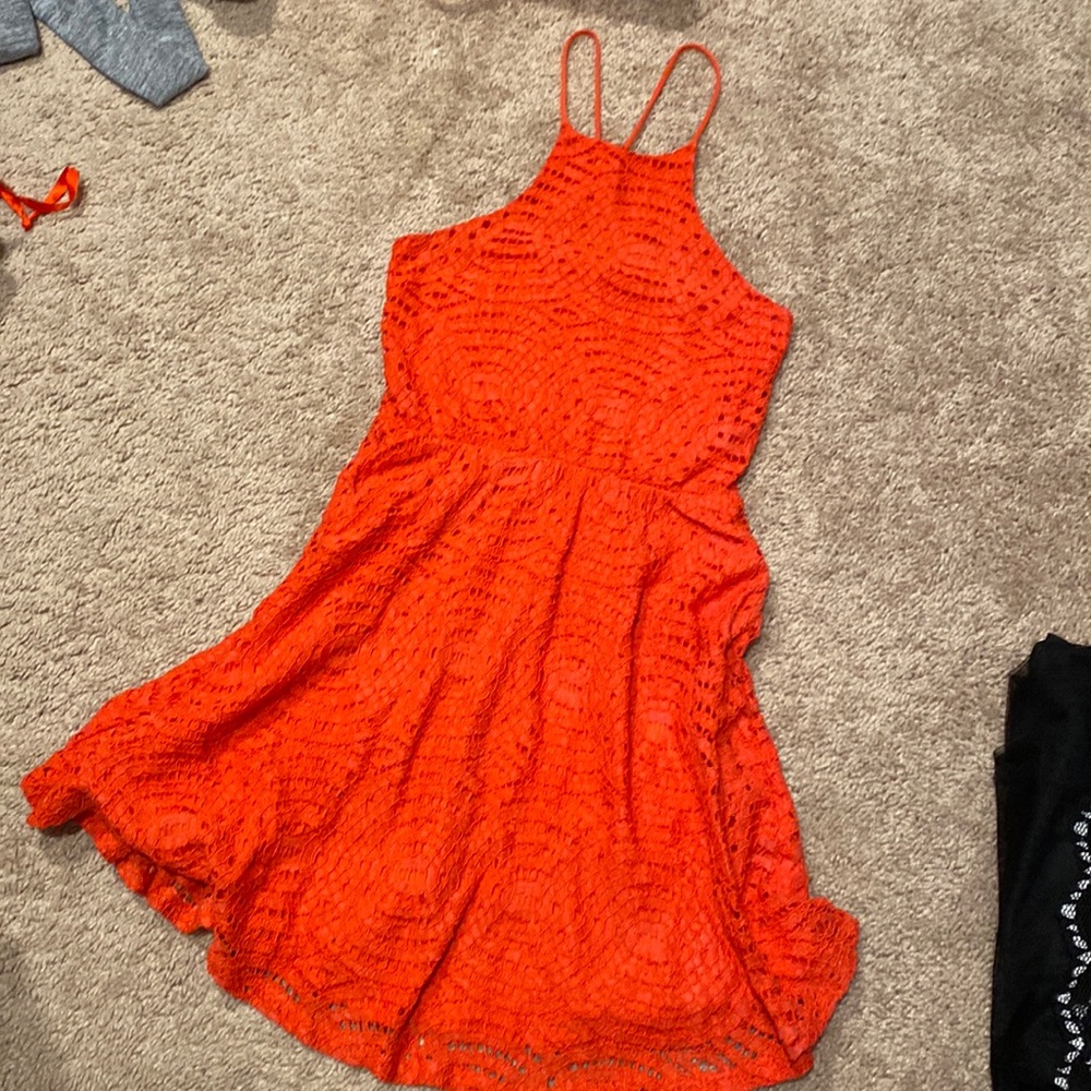 Above knees dress with cross back straps